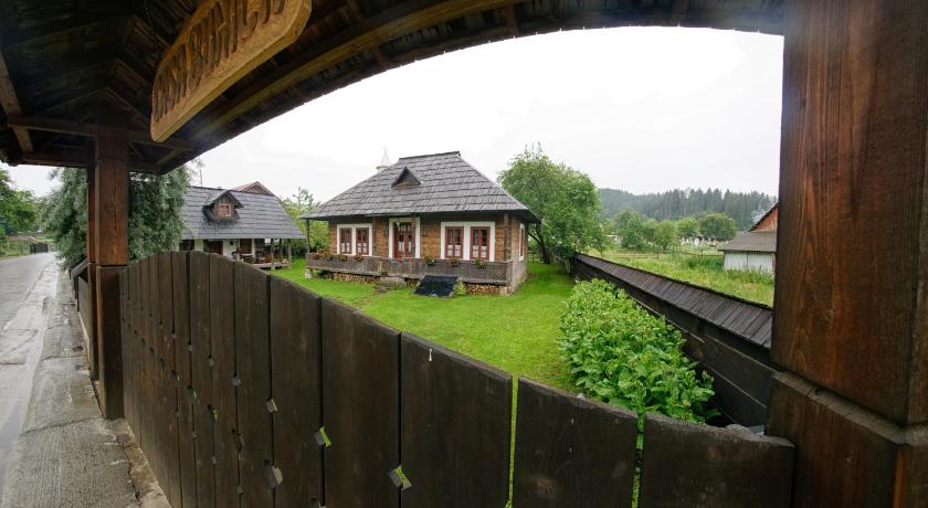 Casa Bunicii din Bucovina — Hotel in Vama