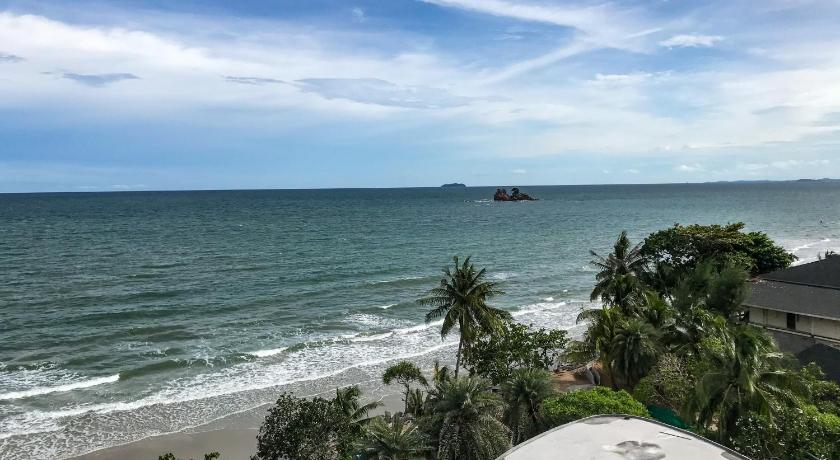 Mae Phim Holiday Escape Completely photo