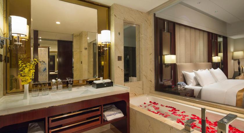Imagen de Suite Superior con cama extragrande - No fumadores (Superior King Suite - Non-smoking) 6
