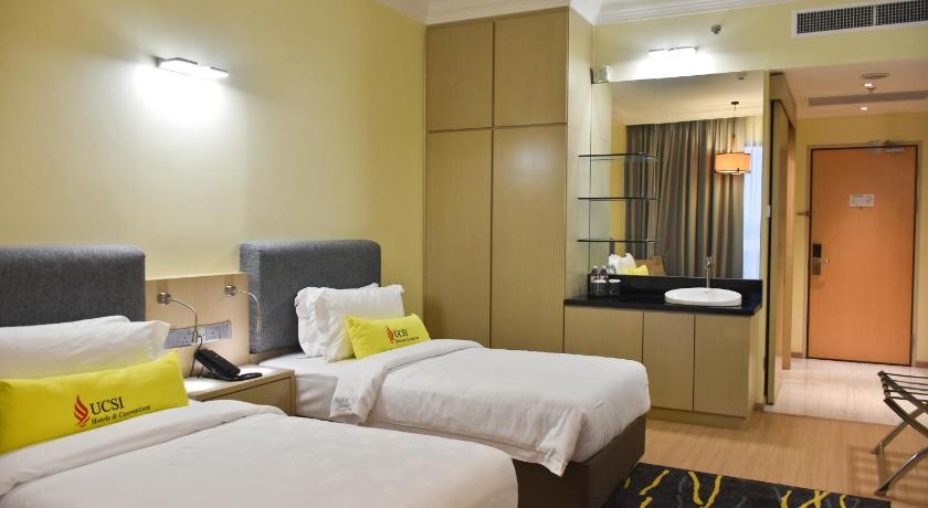 Image of Superior Room Twin 3