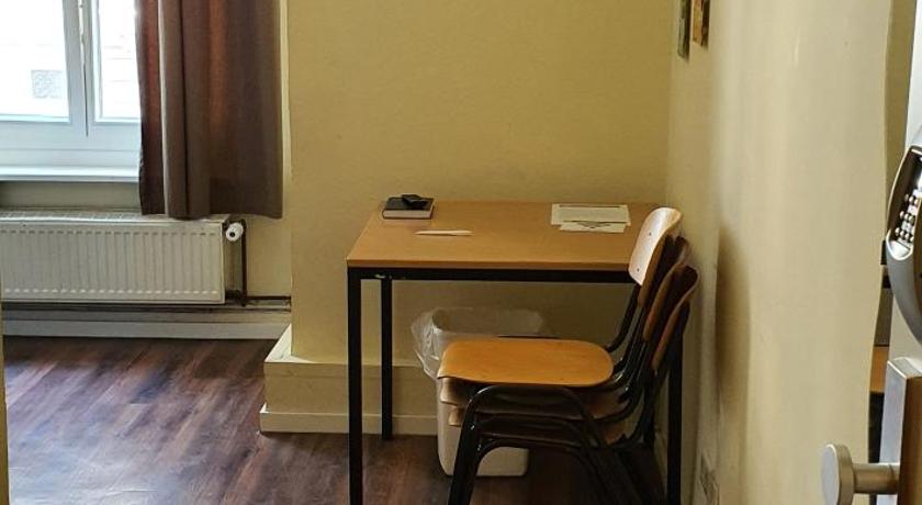Image of Triple Room with Private Bathroom 9