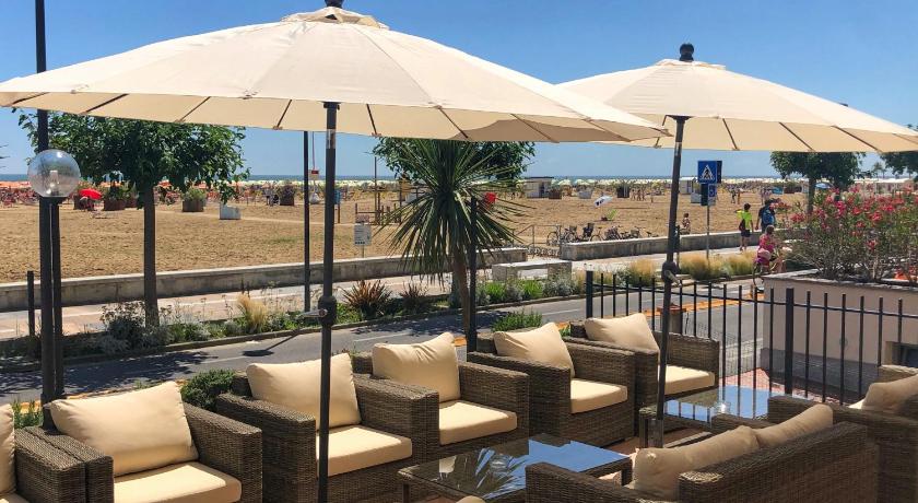 Hotel Karibe — Hotel in Bibione
