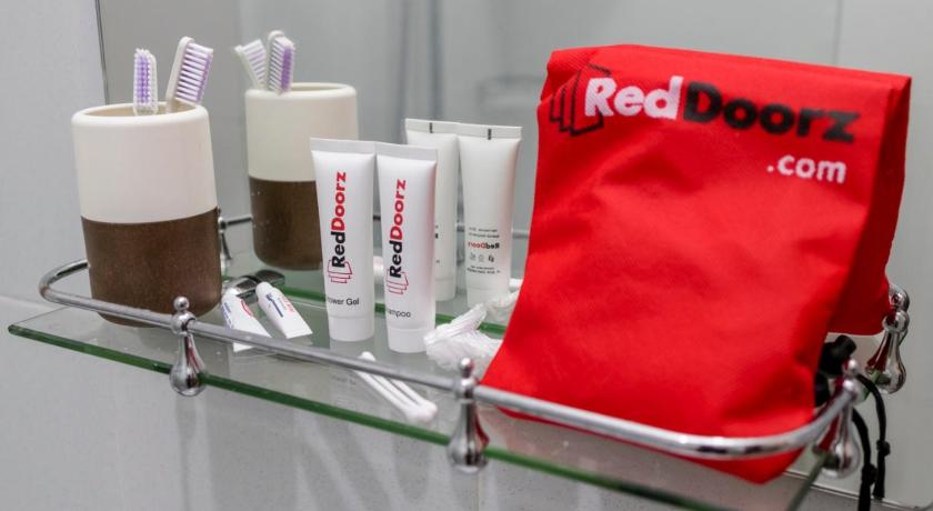 望加锡 OYO 1075 Rumah Indah Losari Inn 2星级 酒店 客房