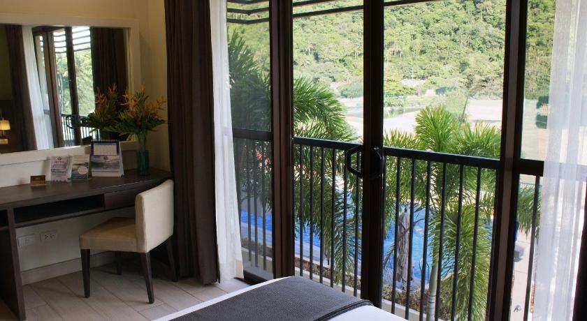Image of Laguna Pool View Connecting Room 6