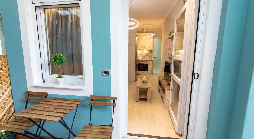 Image of Deluxe Family Room 15