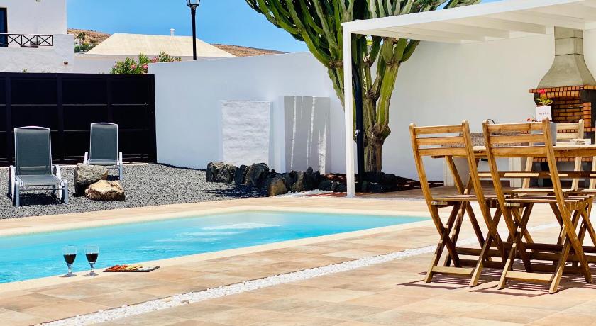 Canaryislandshost l My Nest