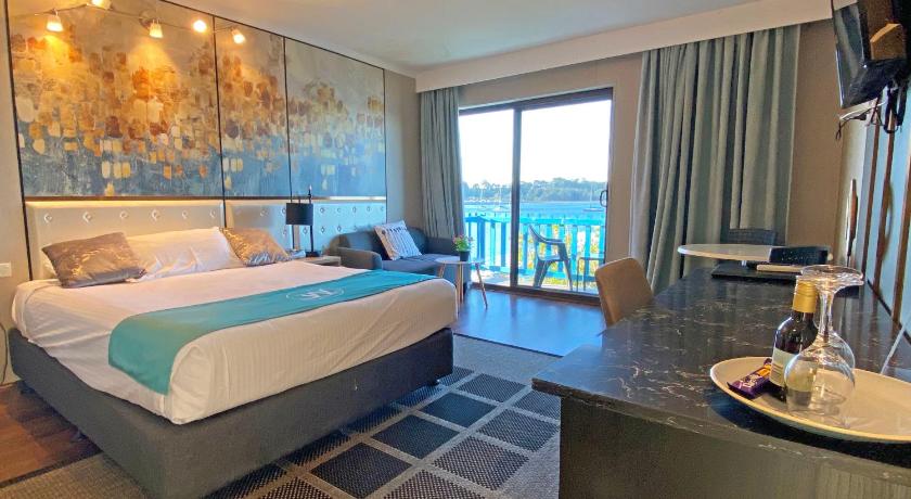 Mariners on the Waterfront — Hotel in Batemans Bay