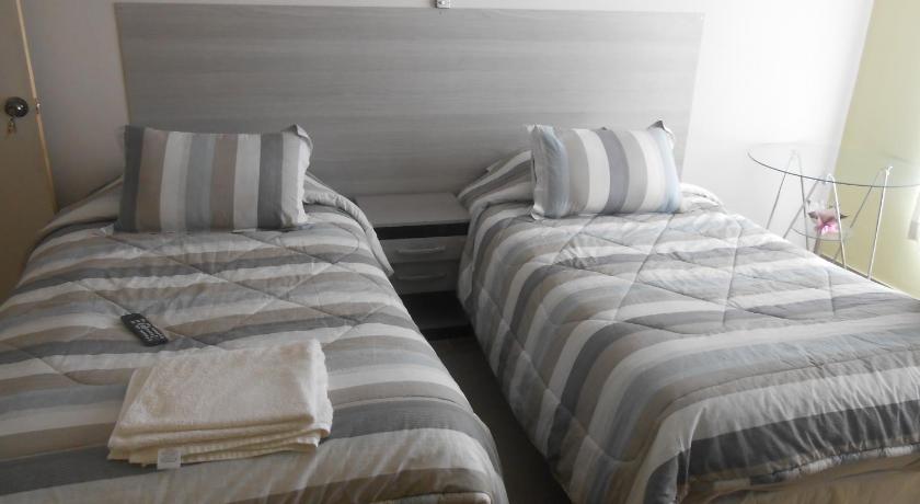 Image of Family Room with Private Bathroom 7