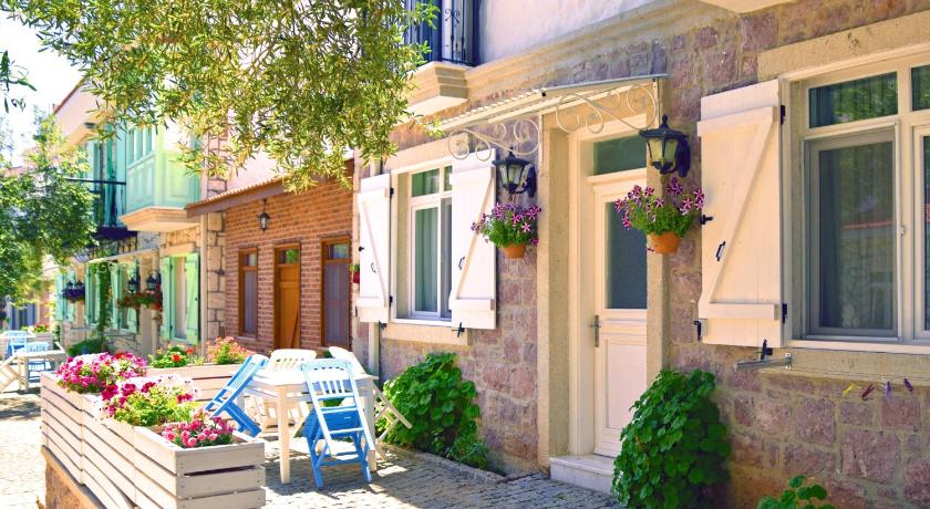 zeytin arasi apart otel ayvalik 2021 updated prices deals