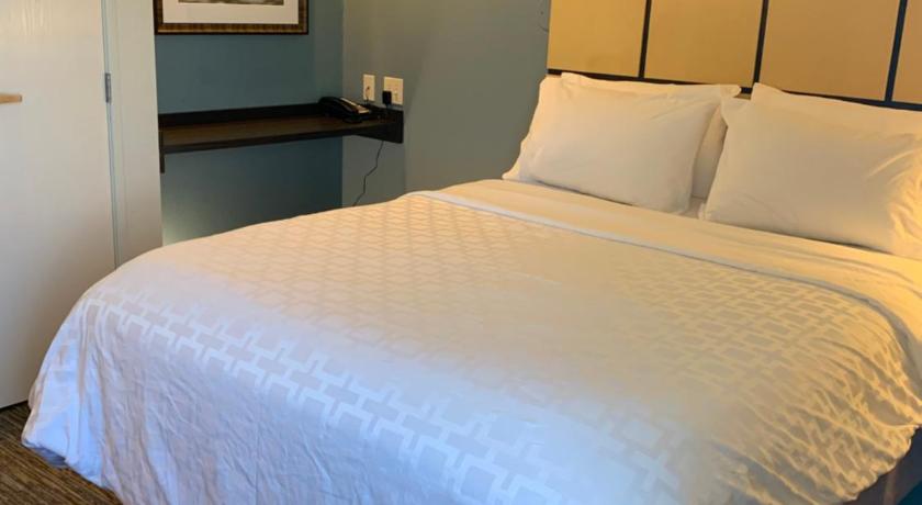 Candlewood Suites Fargo-North Dakota State University