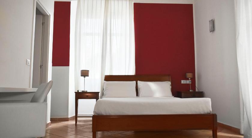 ローマ Roma Resort Colosseum 3つ星 ホテル 外観