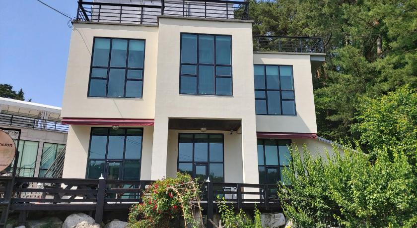 江陵 Rooftop Moonlight Pension 3つ星 ゲストハウス 眺望