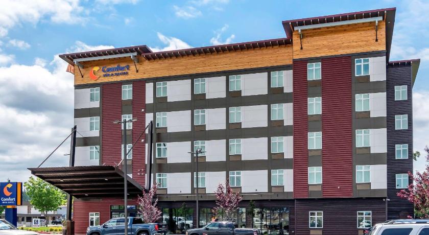 Comfort Inn & Suites Lakewood by JBLM