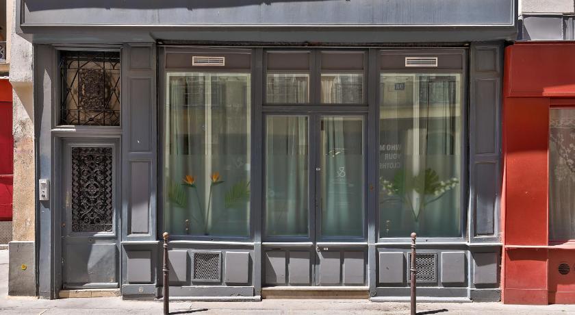 New Stunning 4 bdrs Apt with AC – Le Marais - image 7