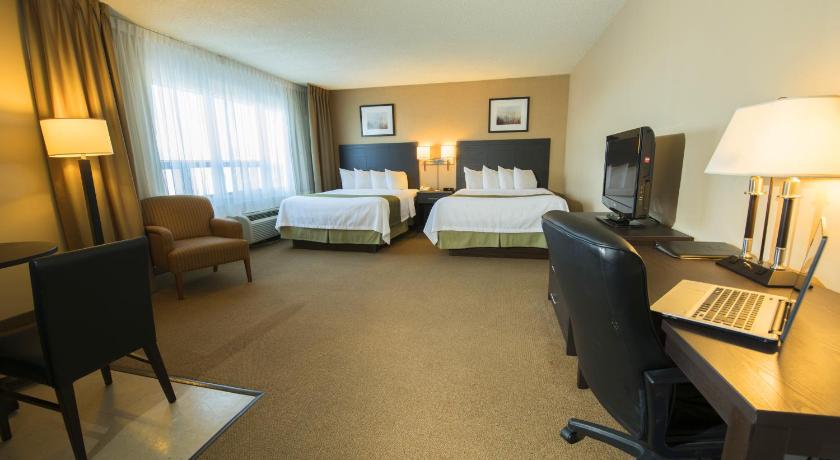 Quality Inn and Suites P.E. Trudeau Airport