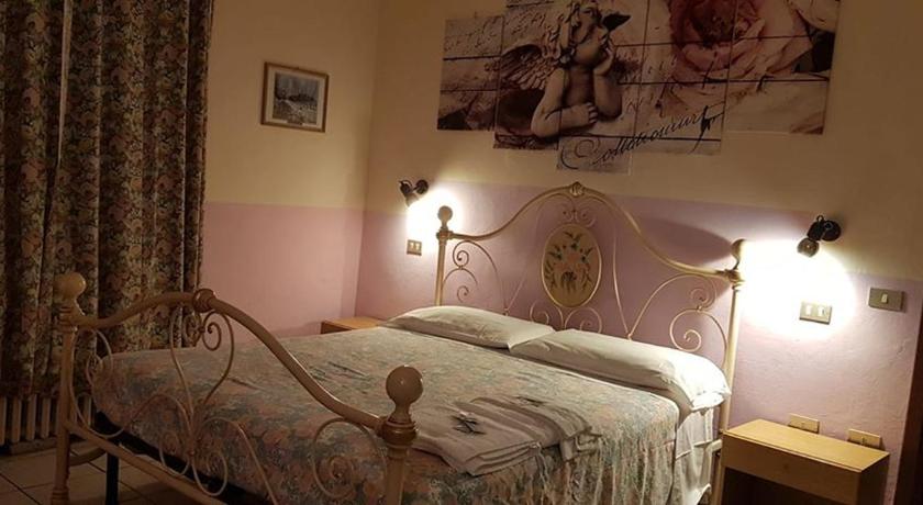 piccadilly — Hotel in Medesano