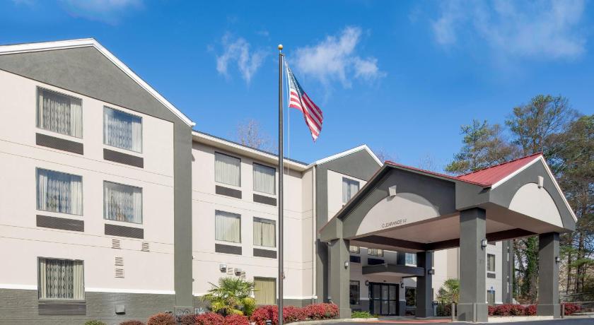 La Quinta Inn & Suites by Wyndham Snellville-Stone Mountain