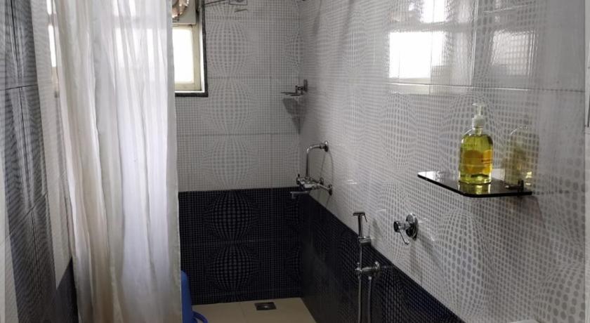 Hotel Sharada International