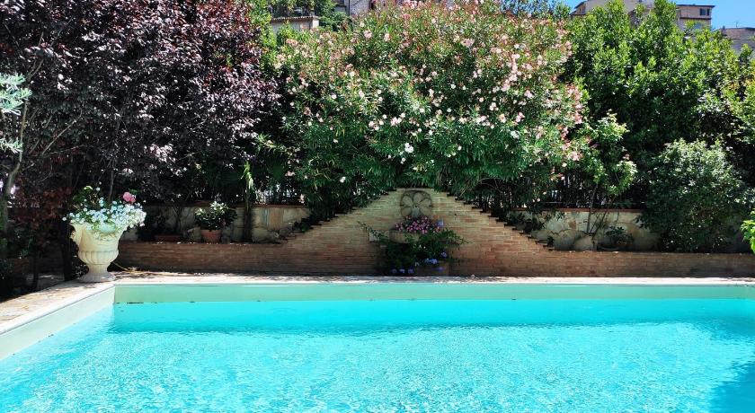 Villamena photo
