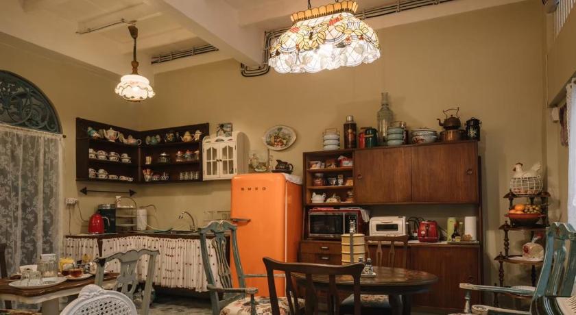 Lhong Yaowarat Hostel - image 15