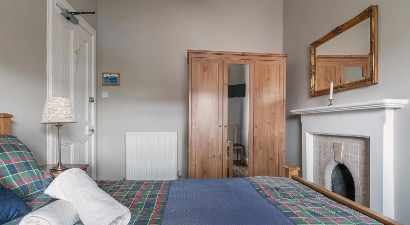 Image of Double Room with Private Bathroom 4