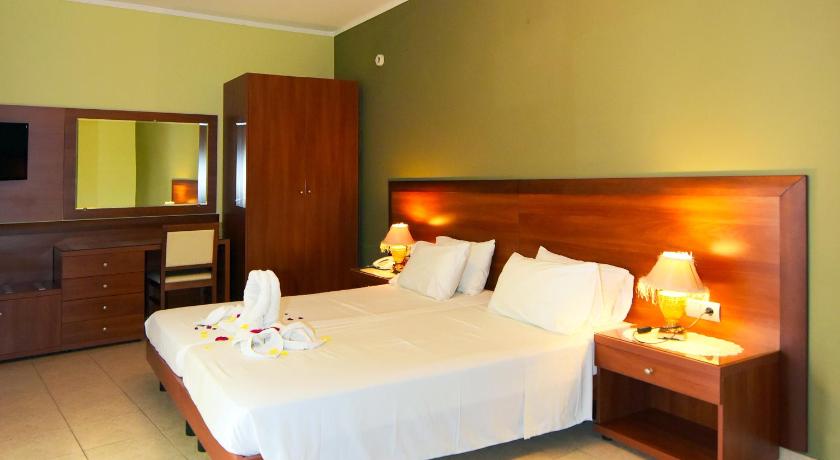 Esmeralda Hotel
