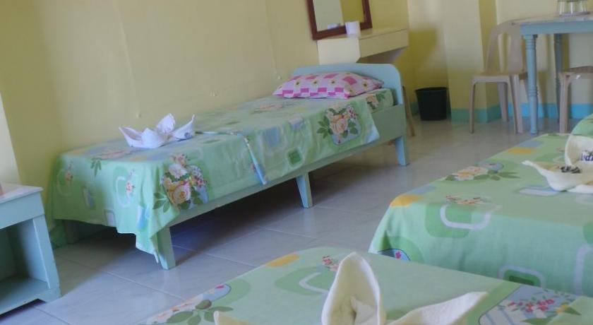 Image of Standard Family Room 1
