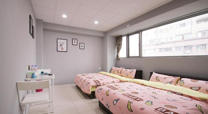 Image of Standard Quadruple Room 1