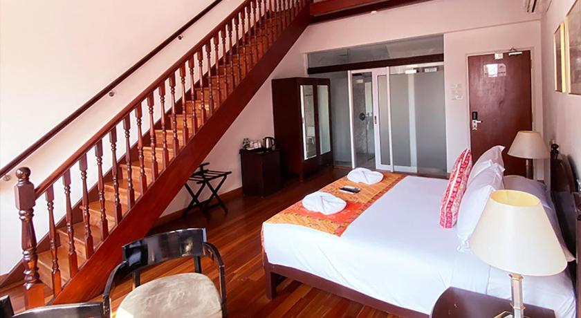 Heeren Straits Hotel - image 12