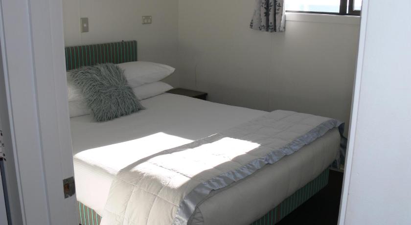 Image of Family Room - Unit 8 2