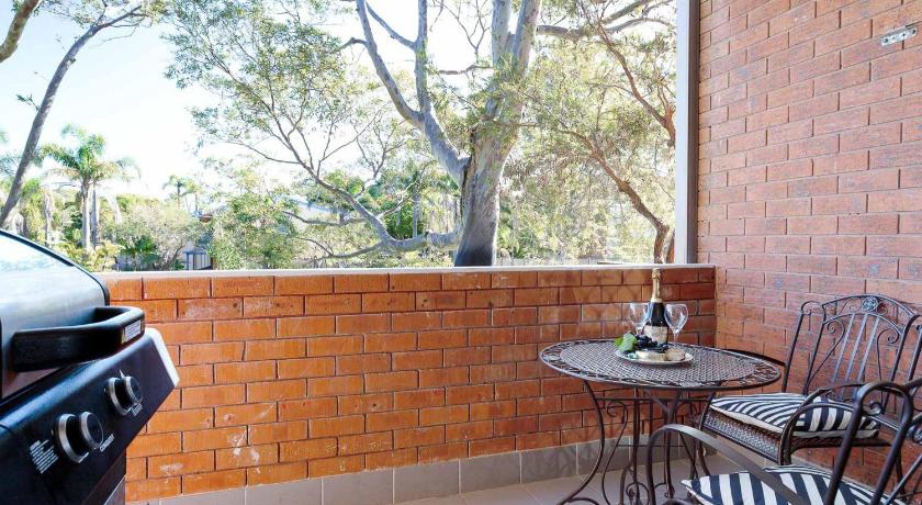 Amanda Court 2 Renovated with Aircon and WI FI — Hotel in Port Stephens