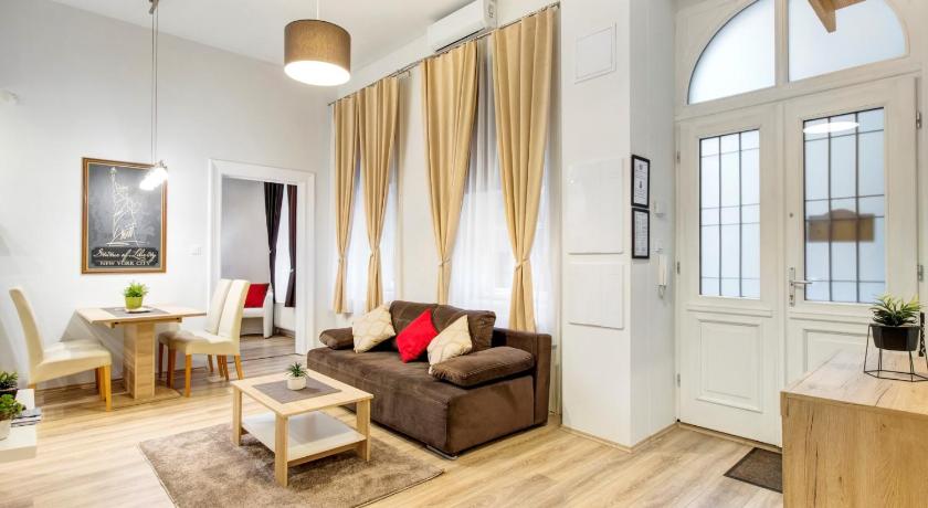 Standard Apartment by Hi5 - Weiner Leo photo