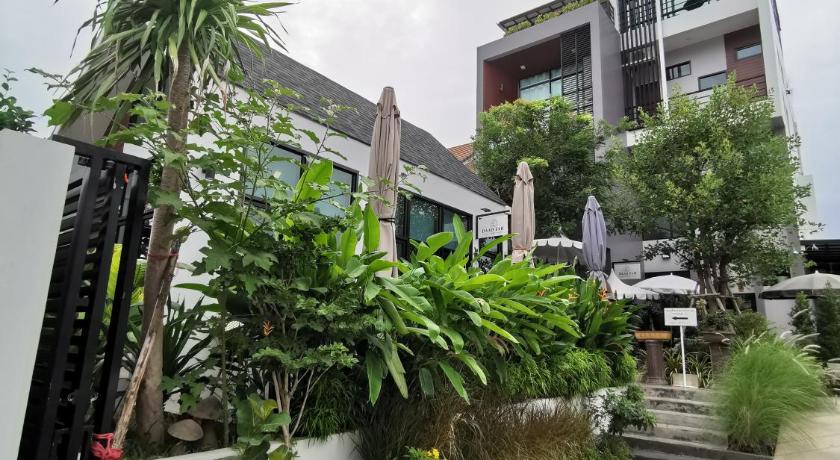 DAAD FAH home and cafe — Hotel in Phetchaburi