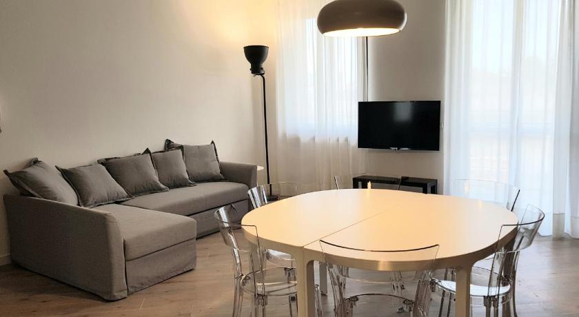 V12 Apartments - Trecate