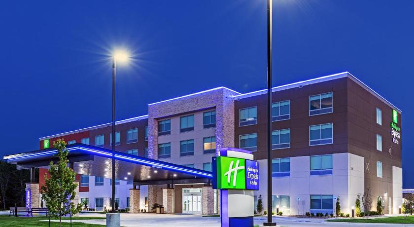 Holiday Inn Express And Suites Parsons