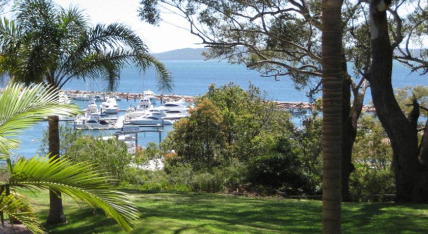 Sailfish 4 water views and close to the marina — Hotel in Port Stephens