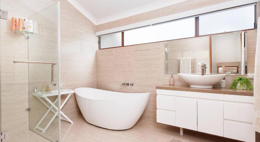 The Moorings 15 stunning with water views and pool photo