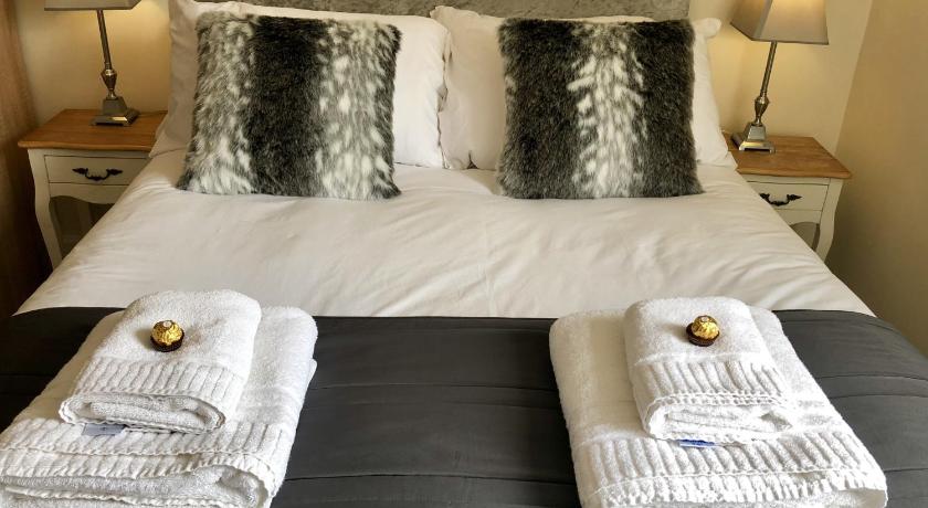 Vikings Two Bedroom Apartment With Free Parking. photo