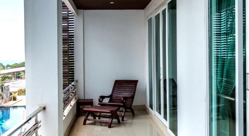 Image of Two-Bedroom Apartment with Balcony and Sea View 1