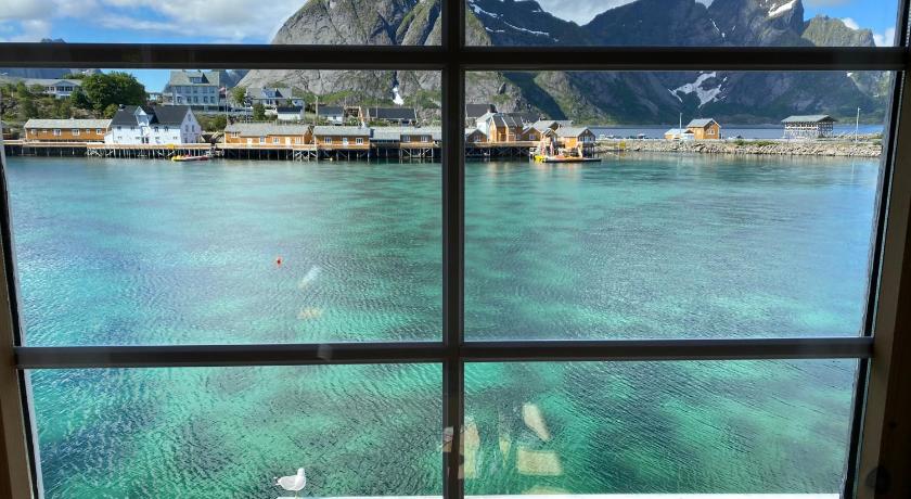 Rostad Retro Rorbuer — Hotel in Reine (Nordland)