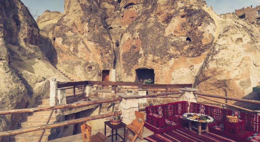 Cappadocia Ennar Cave