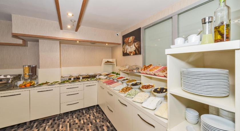 Regno Hotel - image 12