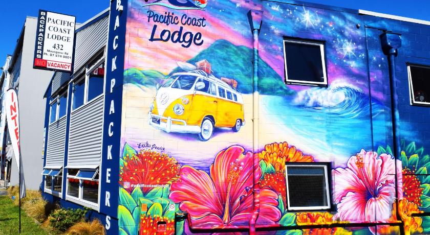 Pacific Coast Lodge and Backpackers — Hotel in Tauranga