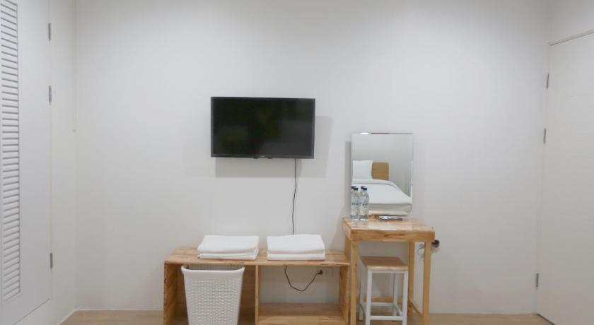 INTERest POSHTEL photo