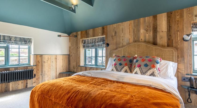 The Farm House — Hotel in West Malling