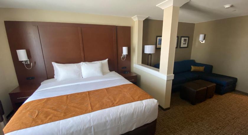 Comfort Suites Midland West