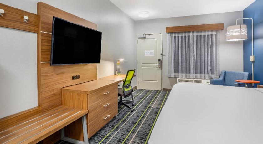 Image of 1 King Bed, Nonsmoking 7