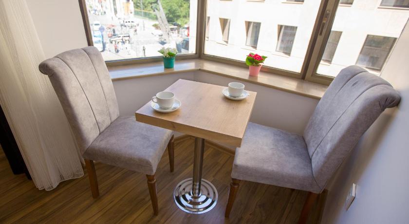 Golden Street Hotel - image 3