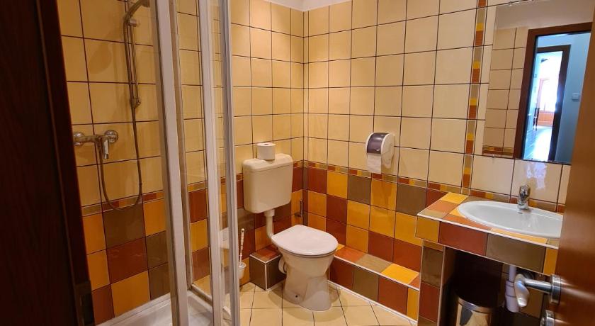 Image of Triple Room 2