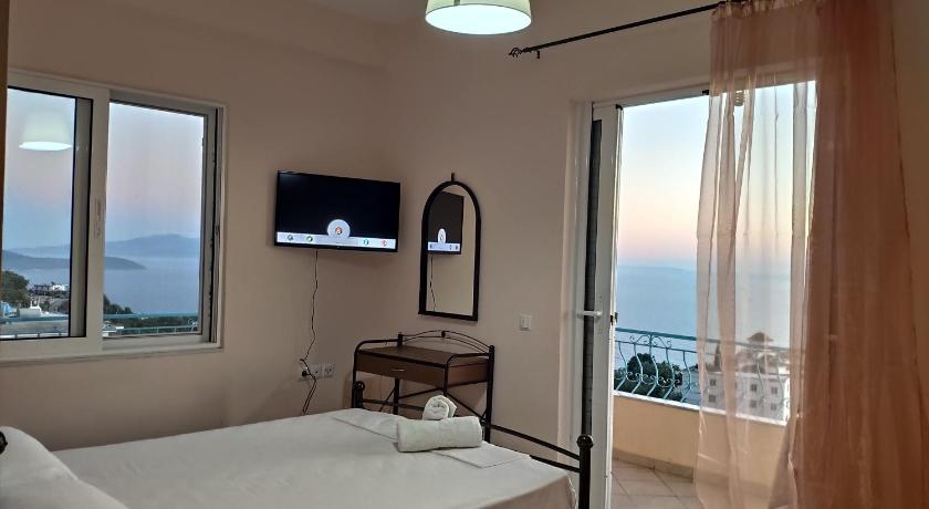 Let Rooms Lukova photo